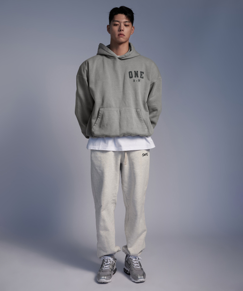 ONERM(ワンアルエム)の「ピグメントグラフィックヘビースウェットフードパーカー Gray(パーカー・レディース・その他・LARGE/X-LARGE)」の5枚目の写真