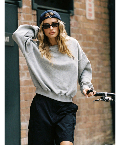 SURFEA（サーフィー）の「ALL-DAY CLASSIC SWEATSHIRT_GREY（スウェット・レディース・その他・SMALL/LARGE）」の2枚目の写真