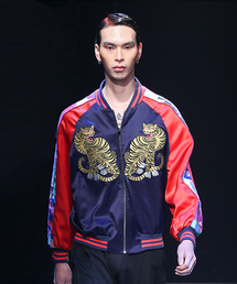 BEOM（ボム）の「Korean Tiger Jumper (Red)（MA-1）」