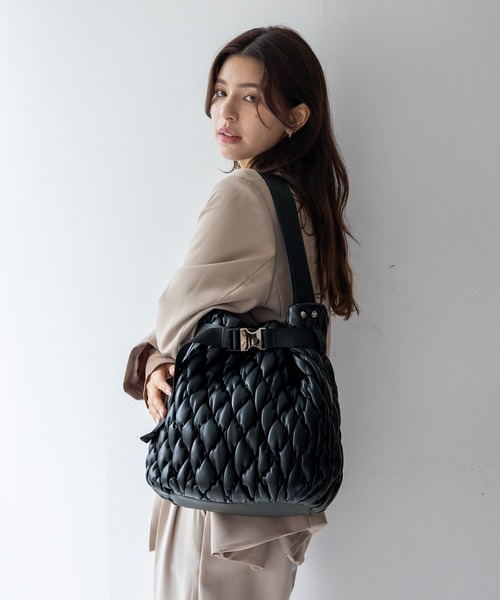 VitaFelice（ヴィータフェリーチェ）の「ダイヤキルトバックルワンショルダーバッグ（ショルダーバッグ・レディース・ブラック・FREE）」の18枚目の写真