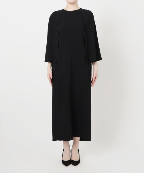VERMEIL par iena(ヴェルメイユパーイエナ)の「ACEPOLYバックサテンケープ風ワンピース(ワンピース・レディース・ネイビー/ブラック・36/38)」の15枚目の写真