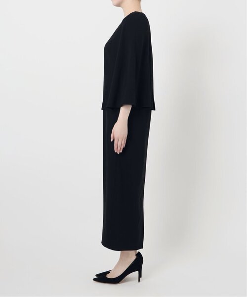 VERMEIL par iena(ヴェルメイユパーイエナ)の「ACEPOLYバックサテンケープ風ワンピース(ワンピース・レディース・ネイビー/ブラック・36/38)」の16枚目の写真