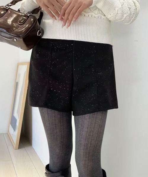 mebole(メボレ)の「ラメショートパンツ(その他パンツ・レディース・ブラック/グレー・SMALL/MEDIUM)」の2枚目の写真