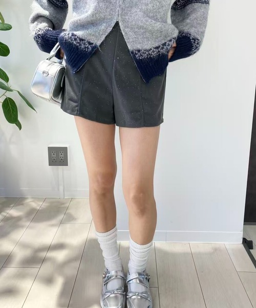 mebole(メボレ)の「ラメショートパンツ(その他パンツ・レディース・ブラック/グレー・SMALL/MEDIUM)」の17枚目の写真