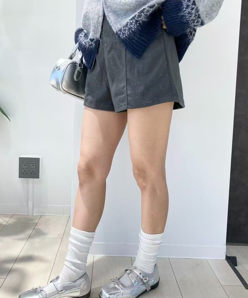 mebole(メボレ)の「ラメショートパンツ(その他パンツ・レディース・ブラック/グレー・SMALL/MEDIUM)」の19枚目の写真