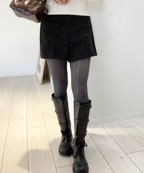 mebole(メボレ)の「ラメショートパンツ(その他パンツ・レディース・ブラック/グレー・SMALL/MEDIUM)」の11枚目の写真
