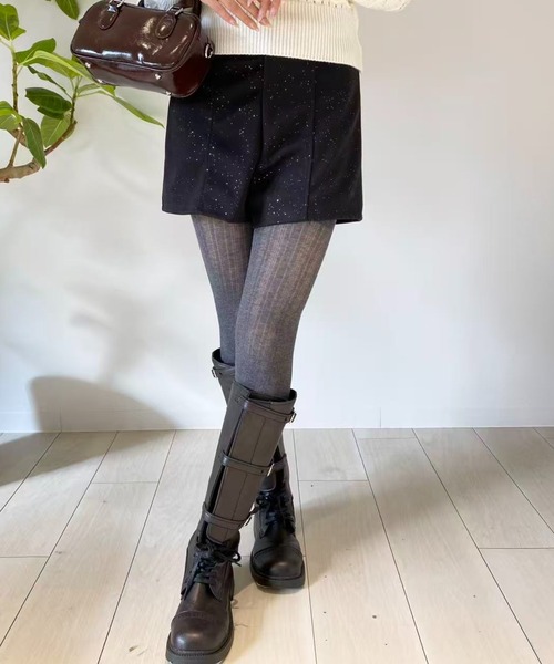 mebole(メボレ)の「ラメショートパンツ(その他パンツ・レディース・ブラック/グレー・SMALL/MEDIUM)」の3枚目の写真