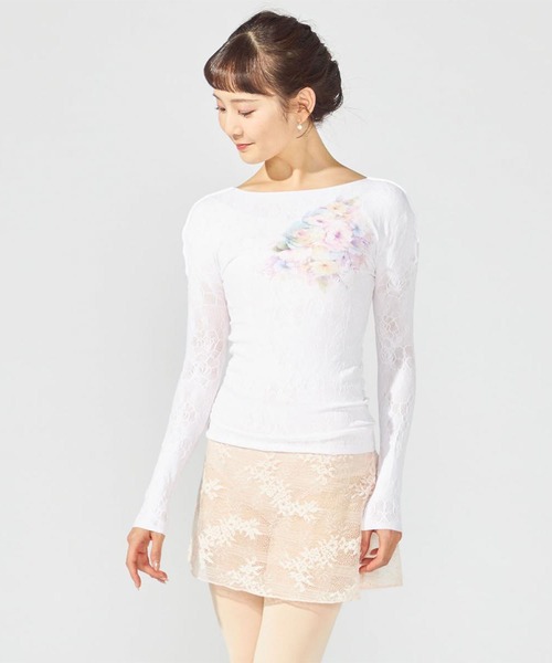 Chacott（チャコット）の「【ノーソーイングニット】フラワーブーケプリントニットトップ（ニット/セーター・レディース・ホワイト/ライトピンク・M）」の4枚目の写真