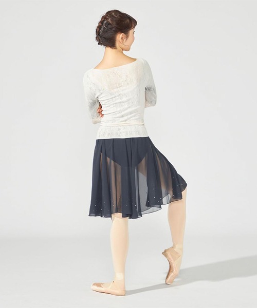 Chacott（チャコット）の「【ノーソーイングニット】フラワーブーケプリントニットトップ（ニット/セーター・レディース・ホワイト/ライトピンク・M）」の8枚目の写真