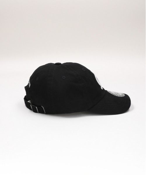 Right-on(ライトオン)の「NEGR0 LEAGUE ツイルベースボールキャップ (刺繍ロゴ/バックストラップ/UVカット)(キャップ・メンズ・ブラック・フリー)」の5枚目の写真