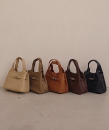 ACYM（アシーム）の「Amanda ポイントベルトミニバッグ（ハンドバッグ）」