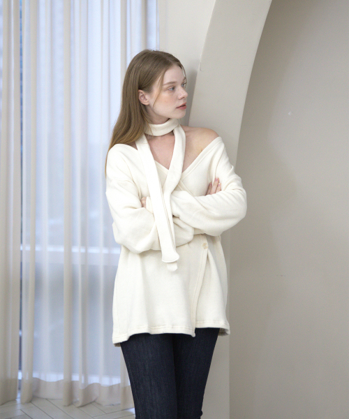 CATTLINE(カトリン)の「オフショルダーラップストラップカーディガン(アイボリー)(カーディガン/ボレロ・レディース・その他・FREE)」の14枚目の写真