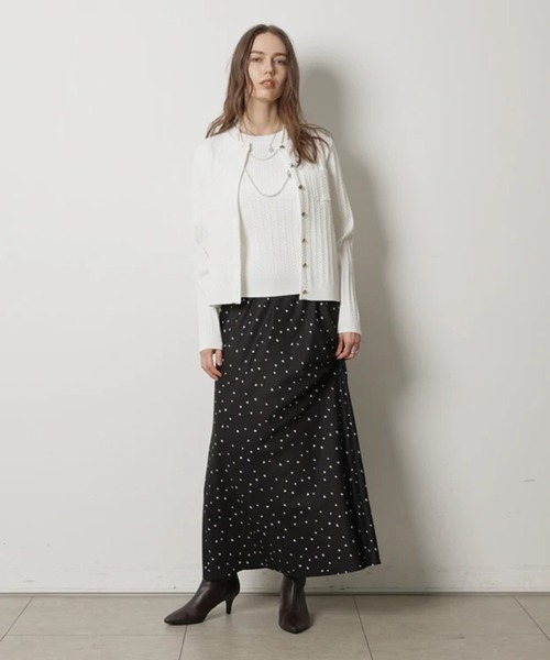 CADUNE(カデュネ)の「ケーブルアンサンブル(ニット/セーター・レディース・ホワイト/ブラック系その他/ベージュ/ホワイト系その他/レッド/ネイビー・38)」の14枚目の写真