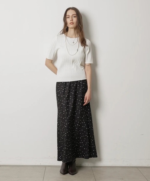 CADUNE(カデュネ)の「ケーブルアンサンブル(ニット/セーター・レディース・ホワイト/ブラック系その他/ベージュ/ホワイト系その他/レッド/ネイビー・38)」の15枚目の写真