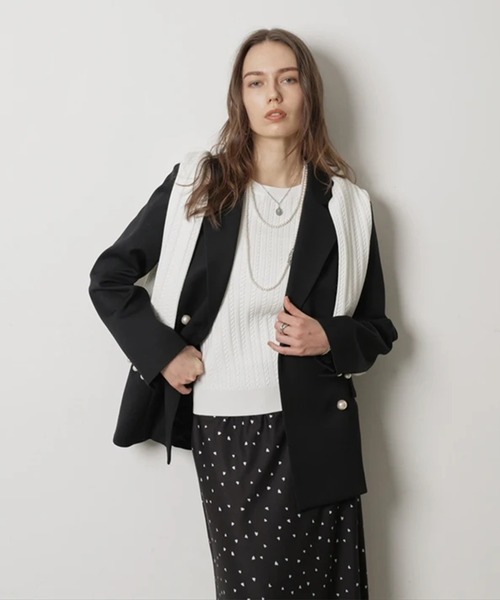 CADUNE(カデュネ)の「ケーブルアンサンブル(ニット/セーター・レディース・ホワイト/ブラック系その他/ベージュ/ホワイト系その他/レッド/ネイビー・38)」の16枚目の写真