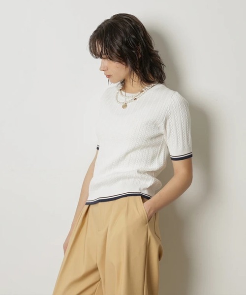 CADUNE(カデュネ)の「ケーブルアンサンブル(ニット/セーター・レディース・ホワイト/ブラック系その他/ベージュ/ホワイト系その他/レッド/ネイビー・38)」の21枚目の写真