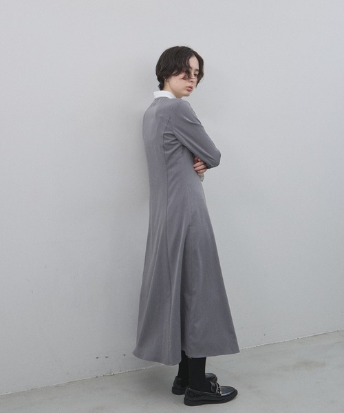&. NOSTALGIA（アンドドットノスタルジア）の「【ZOZO限定】衿配色ワンピース（ワンピース・レディース・グレー×ホワイト/ブラック×ホワイト・M）」の5枚目の写真
