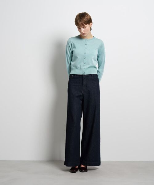 LANVIN en Bleu(ランバンオンブルー)の「メニーボタンカーディガン(ニット/セーター・レディース・オフホワイト/ブラック/ライトカーキ/ライトパープル・38)」の14枚目の写真