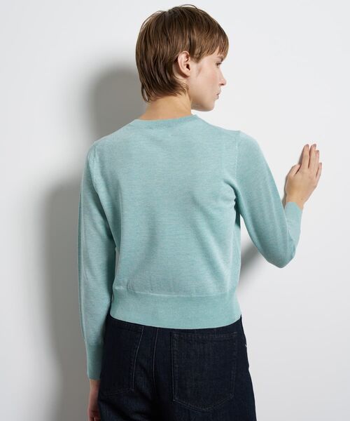 LANVIN en Bleu(ランバンオンブルー)の「メニーボタンカーディガン(ニット/セーター・レディース・オフホワイト/ブラック/ライトカーキ/ライトパープル・38)」の19枚目の写真