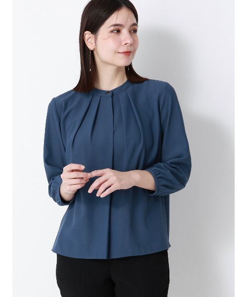 SUIT SQUARE（スーツスクエア）の「フロントタックブラウス 7分袖 ウォッシャブル ジョーゼット 無地（シャツ/ブラウス・レディース・ライトグレー/オフホワイト/ブルー・38(9号)/40(11号)）」の14枚目の写真