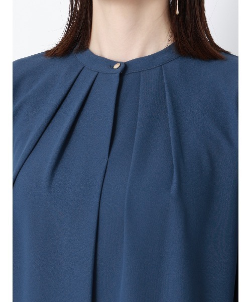 SUIT SQUARE（スーツスクエア）の「フロントタックブラウス 7分袖 ウォッシャブル ジョーゼット 無地（シャツ/ブラウス・レディース・ライトグレー/オフホワイト/ブルー・38(9号)/40(11号)）」の18枚目の写真