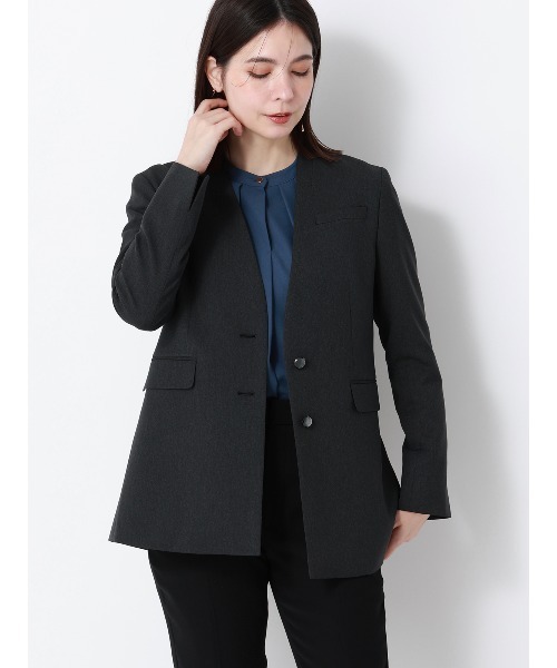 SUIT SQUARE（スーツスクエア）の「フロントタックブラウス 7分袖 ウォッシャブル ジョーゼット 無地（シャツ/ブラウス・レディース・ライトグレー/オフホワイト/ブルー・38(9号)/40(11号)）」の22枚目の写真