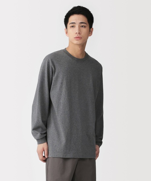 無印良品（ムジルシリョウヒン）の「紳士　洗いざらし太番手クルーネック長袖Ｔシャツ（Tシャツ/カットソー・メンズ・ブラウン系/スモーキーグリーン系/チャコールグレー/ブルー系/ホワイト・L/XL/S/M）」の2枚目の写真