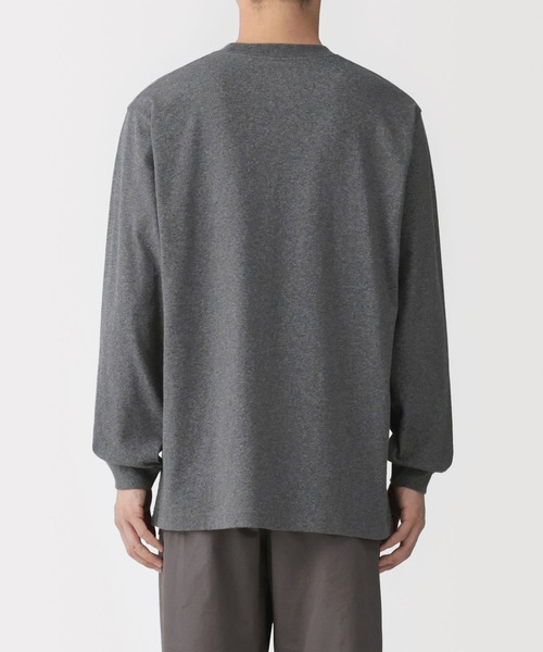 無印良品（ムジルシリョウヒン）の「紳士　洗いざらし太番手クルーネック長袖Ｔシャツ（Tシャツ/カットソー・メンズ・ブラウン系/スモーキーグリーン系/チャコールグレー/ブルー系/ホワイト・L/XL/S/M）」の15枚目の写真