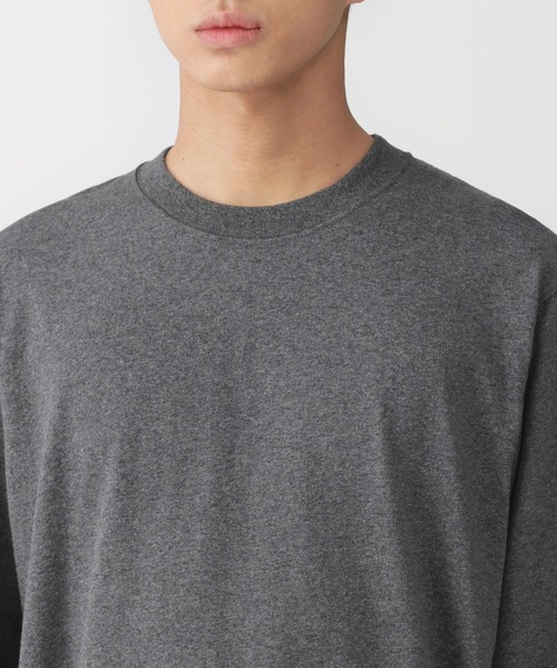 無印良品（ムジルシリョウヒン）の「紳士　洗いざらし太番手クルーネック長袖Ｔシャツ（Tシャツ/カットソー・メンズ・ブラウン系/スモーキーグリーン系/チャコールグレー/ブルー系/ホワイト・L/XL/S/M）」の16枚目の写真