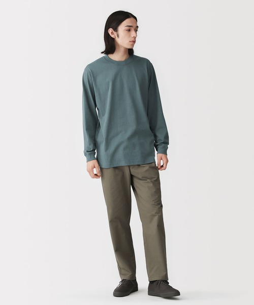 無印良品（ムジルシリョウヒン）の「紳士　洗いざらし太番手クルーネック長袖Ｔシャツ（Tシャツ/カットソー・メンズ・ブラウン系/スモーキーグリーン系/チャコールグレー/ブルー系/ホワイト・L/XL/S/M）」の13枚目の写真