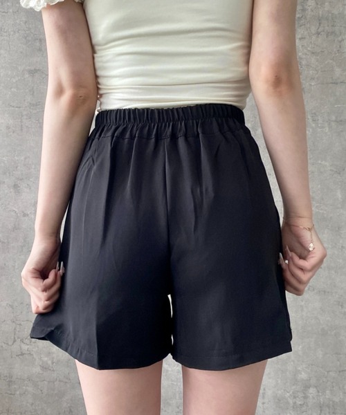 Mejoul(メジュール)の「【2026春夏新作】ハイウエスト タックフレア ショートパンツ(その他パンツ・レディース・ブラック/ライトブルー/ホワイト・M/L)」の18枚目の写真