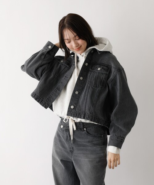 abahouse mavie（アバハウスマヴィ）の「【オリジナル】デニムショートジャケット/バルーン袖/長袖/羽織/春服（デニムジャケット・レディース・グレー/ライトブルー/サックスブルー・フリー）」の18枚目の写真