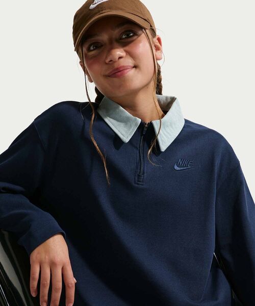 NIKE（ナイキ）の「ナイキ スポーツウェア コレクション ジュニア (ガールズ) ロングスリーブ ポロ トップ / Nike Sportswear Collection Big Kids' (Girls') Long-Sleeve Polo Top IF2311-410 Midnight Navy（ポロシャツ・キッズ・ネイビー・160/150/130/140）」の3枚目の写真