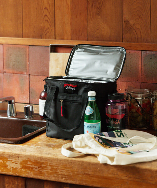 NANGA(ナンガ)の「NANGA × FREAK'S STORE/ナンガ × フリークスストア 別注 SOFT COOLER 10L ソフトクーラー 10L(アウトドアグッズ・メンズ・グレー/ブラック/その他9・ONE SIZE)」の4枚目の写真