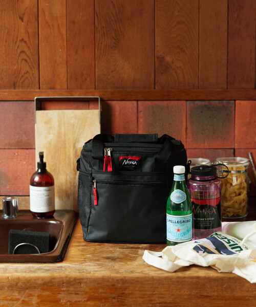 NANGA(ナンガ)の「NANGA × FREAK'S STORE/ナンガ × フリークスストア 別注 SOFT COOLER 10L ソフトクーラー 10L(アウトドアグッズ・メンズ・グレー/ブラック/その他9・ONE SIZE)」の5枚目の写真
