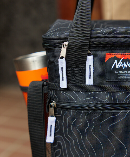 NANGA(ナンガ)の「NANGA × FREAK'S STORE/ナンガ × フリークスストア 別注 SOFT COOLER 10L ソフトクーラー 10L(アウトドアグッズ・メンズ・グレー/ブラック/その他9・ONE SIZE)」の11枚目の写真