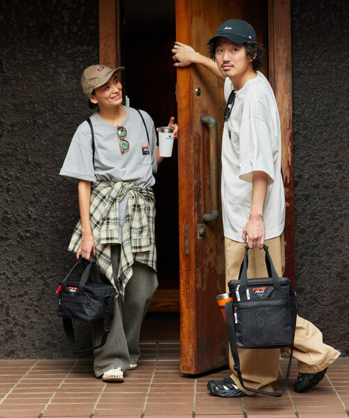 NANGA（ナンガ）の「NANGA × FREAK'S STORE/ナンガ × フリークスストア 別注 SOFT COOLER 10L ソフトクーラー 10L（アウトドアグッズ・メンズ・グレー/ブラック・ONE SIZE）」の8枚目の写真