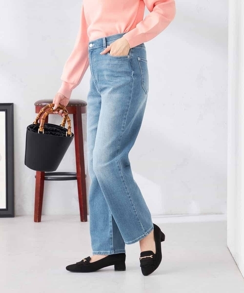 a.v.v(アーヴェヴェ)の「ストレートデニムパンツ(その他パンツ・レディース・ブルー/ライトグレー/ダークインディゴブルー・34/42/36/38/40)」の6枚目の写真