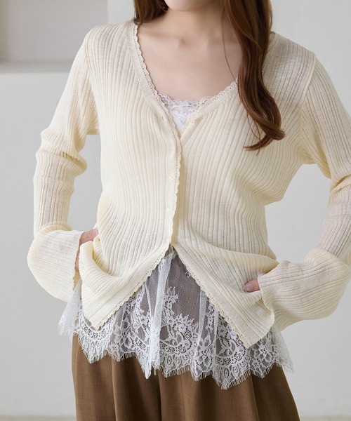 apres jour clair(アプレジュールクレア)の「【apres jour clair】カップ付きデザインレースキャミソール(キャミソール・レディース・オフホワイト・フリー)」の2枚目の写真