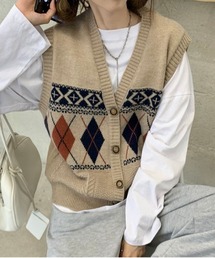 Fun & Daily（ファンアンドデイリー）の「F&D : パッチワークデザインニットベスト（ベスト）」