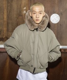 XTONZ（エクストーンズ）の「XJ73 レナ N-2B パーカー (カーキ)（ダウンジャケット/コート）」