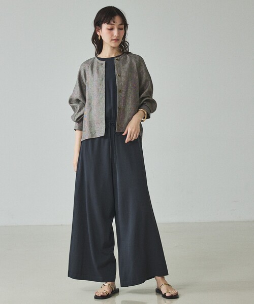 qualite(カリテ)の「【接触冷感】レーヨンストレッチオールインワン/春服/夏服/オフィスカジュアル(ワンピース・レディース・チャコールグレー/グレー・38/36)」の7枚目の写真