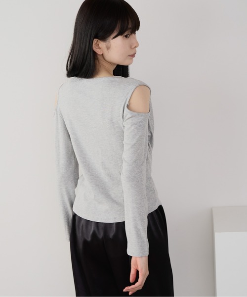 Siel(シエル)の「オープンショルダーカットソー(Tシャツ/カットソー・レディース・グレー/ホワイト/ブラック・FREE)」の5枚目の写真