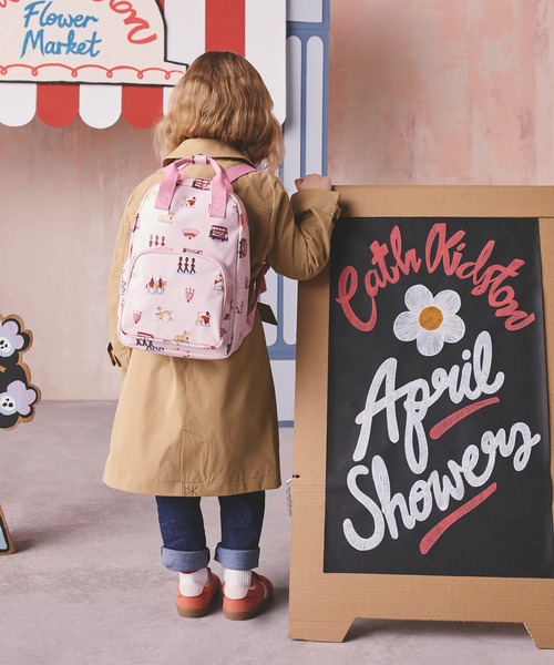 Cath Kidston(キャスキッドソン)の「キッズ ミディアム バックパック Queenies London(ショルダーバッグ・レディース・ピンク・FREE)」の2枚目の写真