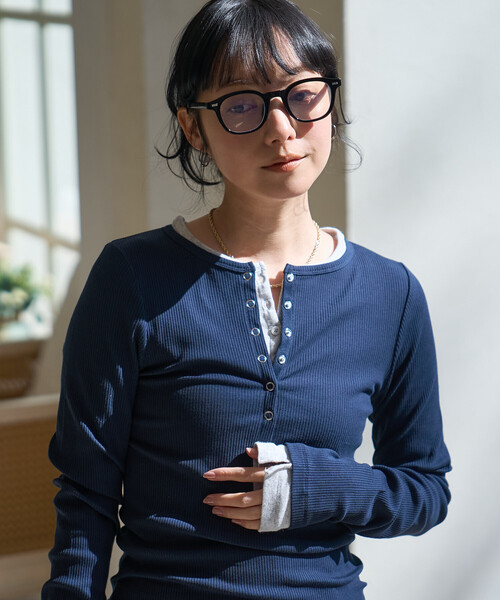 FREAK'S STORE(フリークスストア)の「【セットアイテム】コットンモダール ヘンリー レイヤーロンT/レイヤードカットソー(Tシャツ/カットソー・レディース・レッド/サックスブルー/ブラック/ブラウン/ホワイト/ネイビー・フリ-)」の7枚目の写真