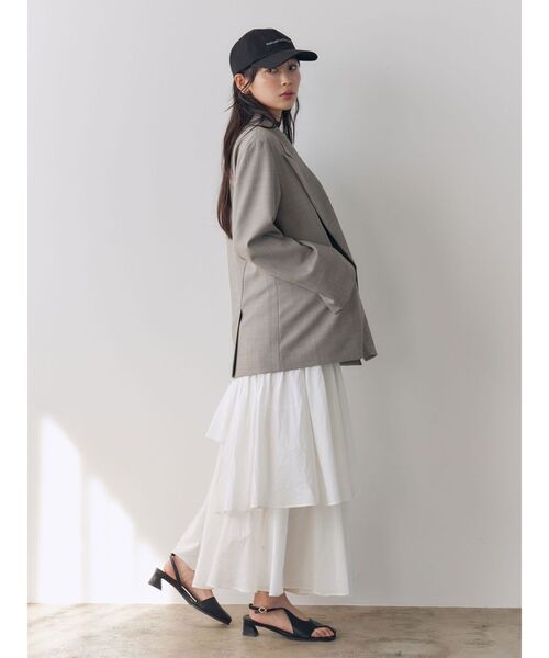 LAGUNAMOON（ラグナムーン）の「アシメティアードコットンスカート 春服（スカート・レディース・チャコールグレー/ホワイト・MEDIUM/SMALL）」の9枚目の写真