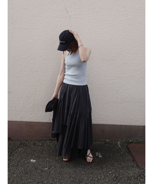 LAGUNAMOON（ラグナムーン）の「アシメティアードコットンスカート 春服（スカート・レディース・チャコールグレー/ホワイト・MEDIUM/SMALL）」の18枚目の写真