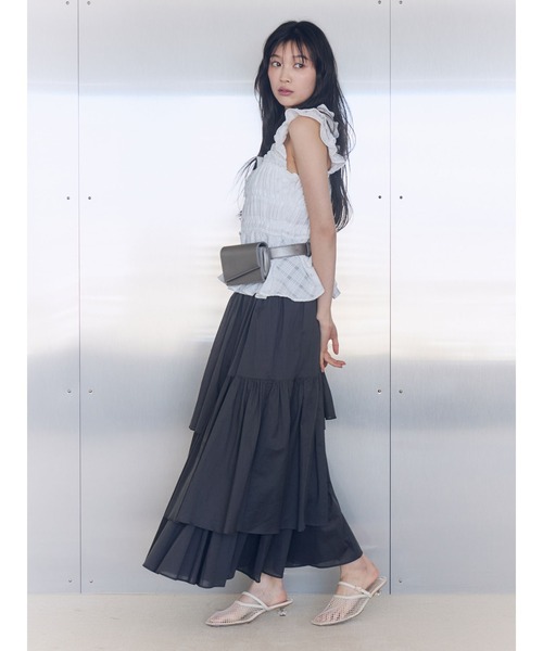 LAGUNAMOON（ラグナムーン）の「アシメティアードコットンスカート 春服（スカート・レディース・チャコールグレー/ホワイト・MEDIUM/SMALL）」の6枚目の写真