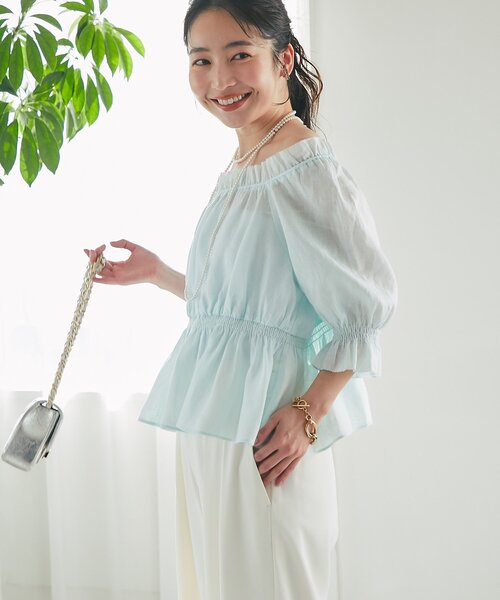 La boutique BonBon(ラブティックボンボン)の「【軽やか素材】シャーリングギャザーブラウス(シャツ/ブラウス・レディース・ホワイト/ミント/バイオレット/ネイビー・FREE)」の12枚目の写真