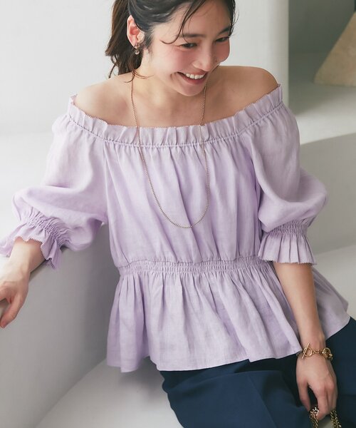La boutique BonBon(ラブティックボンボン)の「【雨に日にもおすすめ】シャーリングギャザーブラウス(シャツ/ブラウス・レディース・ホワイト/ミント/バイオレット/ネイビー・FREE)」の11枚目の写真